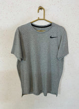 Nike T-shirt