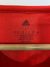 Adidas T-shirt