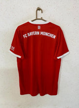 Adidas T-shirt