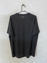 Under Armour T-shirt