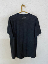 Under Armour T-shirt