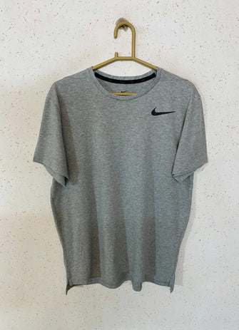 Nike T-shirt