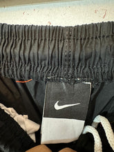 Nike Tagged 3 Quarter Shorts