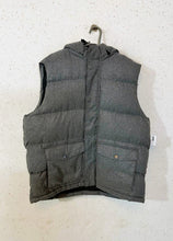 Old Navy Sleeveless Puffer (1599)