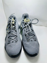 Adidas Pro Bounce Low basketball Shoe (36)