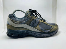 New Balance 2002R GORE-TEX Sneakers (161)