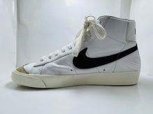 Nike Blazer Mid '77 Vintage Sneakers (194)
