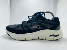 SKETCHERS Arch Fit Vivid Memory Walking Trainers (372)