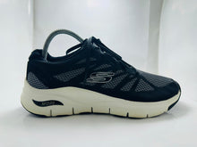 SKETCHERS Arch Fit Vivid Memory Walking Trainers (372)