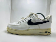 Nike Air Force 1 '07 Low Sneakers (373)