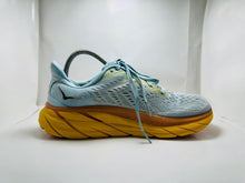 HOKA one one Clifton 8 Sneakers (401)