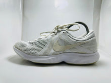 Nike Revolution 4 road running shoes (448)