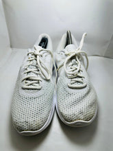 Nike Revolution 4 road running shoes (448)