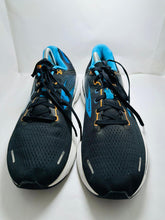 Brooks Adrenaline GTS 22 running shoe (513)