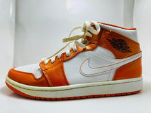 Nike Air Jordan 1 Mid SE "Electro Orange" sneakers (346)