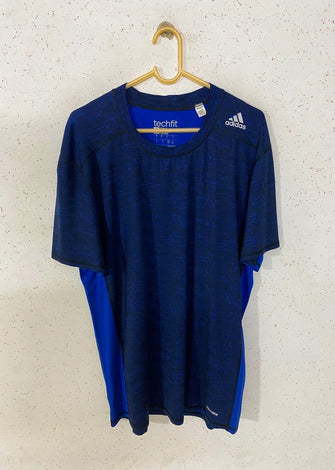 Adidas T-shirt