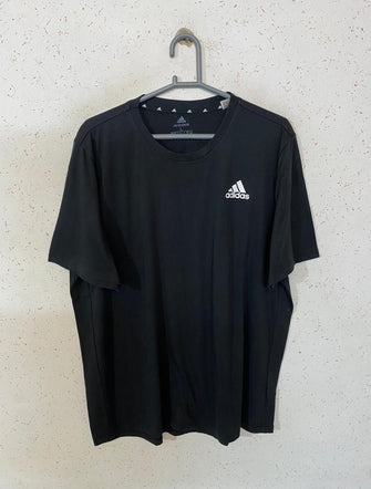 Adidas T-Shirt