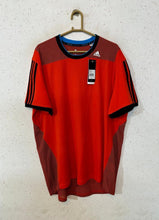 Adidas T-shirt