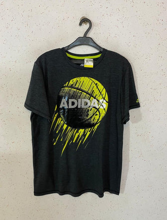 Adidas T-shirt