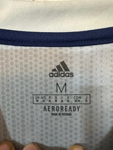 Adidas T-shirt