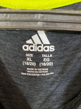 Adidas T-shirt