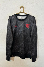 Adidas Sweatshirt (432)