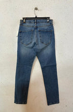 Amazon Essential Jeans Pant (41)