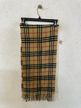 Burberry Muffler (878)