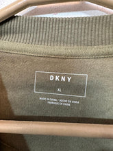 DKNY Sweatshirt (490)