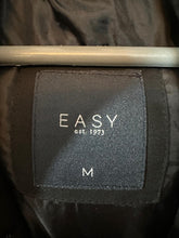 EASY Hooded Parachute Jacket (109)