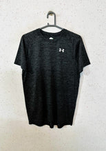 Under Armour T-shirt