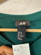 H&M Sweater (330)