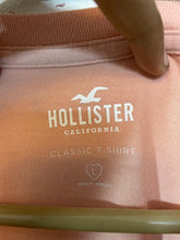 Hollister T-shirt