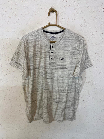 Hollister T-Shirt