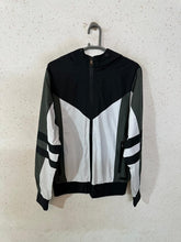 Inside Parachute Jacket (29)