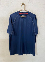 IZOD T-shirt