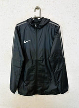 Nike Parachute Hooded Jacket (578)
