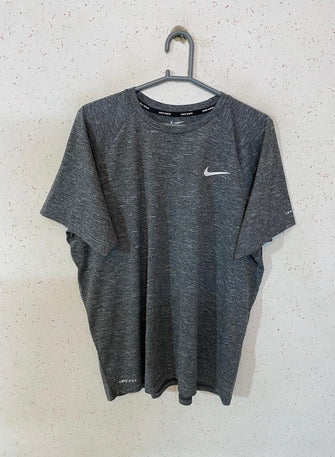 Nike T-shirt