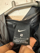 Nike Parachute Hooded Jacket (578)