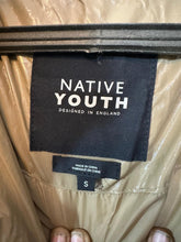 Native Youth Puffer (909)