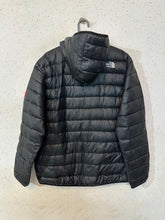 The North Face Hooded Puffer Jacket (115)