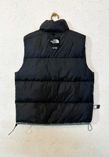 The North Face Reversal Sleeveless Puffer Jacket (598)