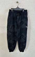 Non Brand Parachute Trouser (36)
