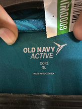 Old Navy T-shirt