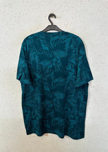 Old Navy T-shirt