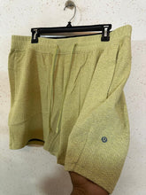 LULU Lemon Short