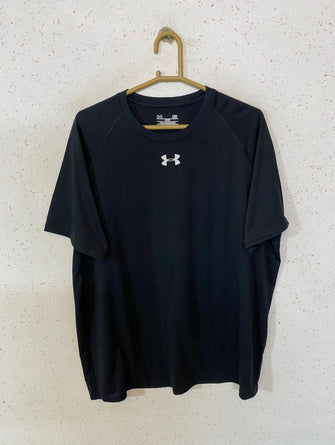 Under Armour T-shirt