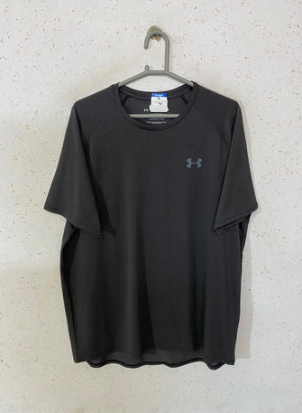 Under Armour T-shirt