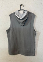 Under Armour Sleeveless Hoodie  (157)