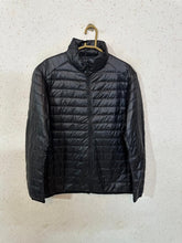 Uniqlo Light Weight Puffer (821)